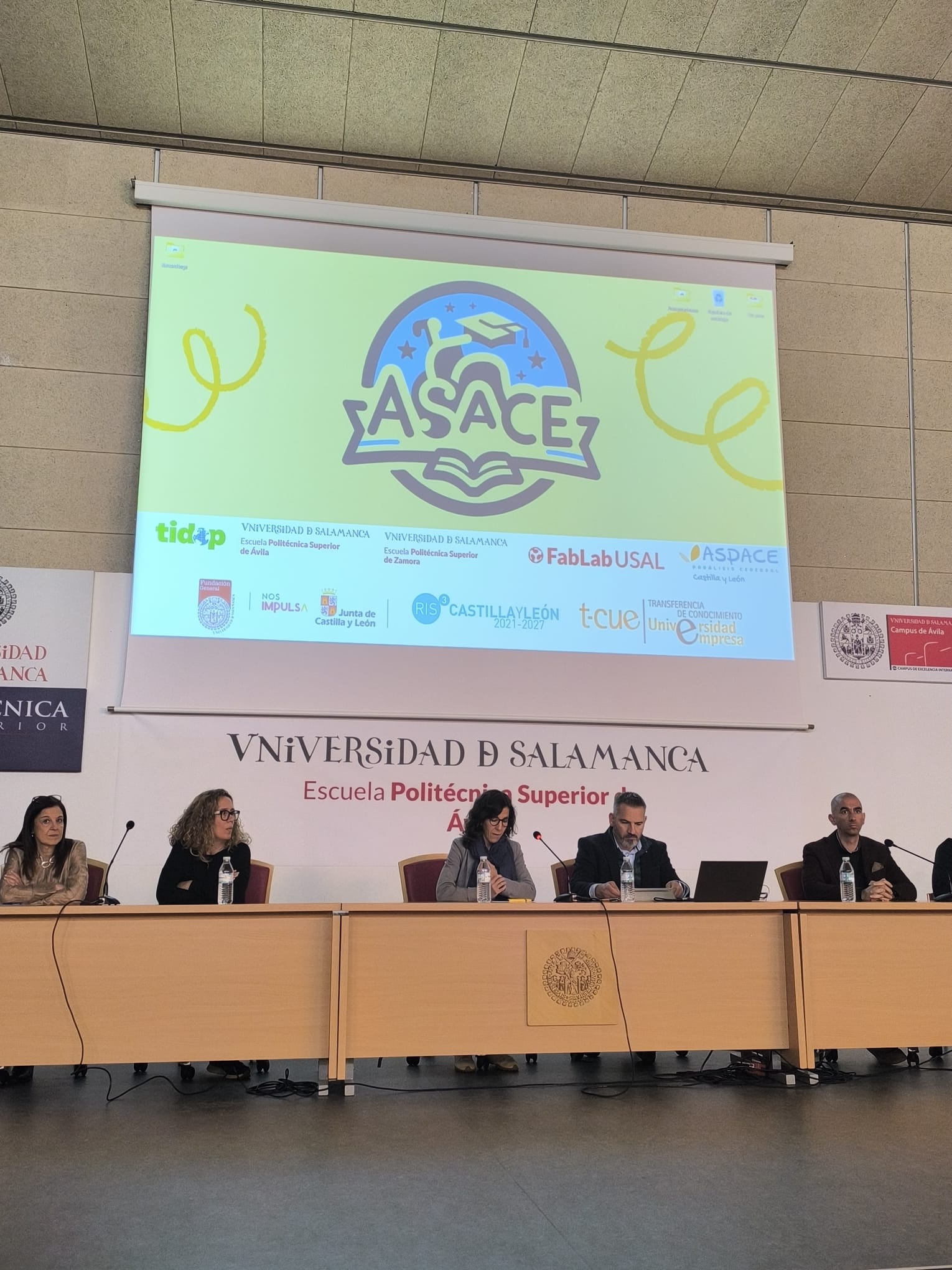AsACE impulsa la innovación social y el diseño 3D junto a ASPACE Castilla y León